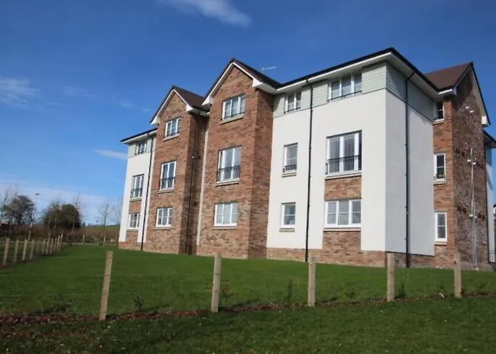2 Bedroom Luxury Flat In Quiet Village Of Bishopton